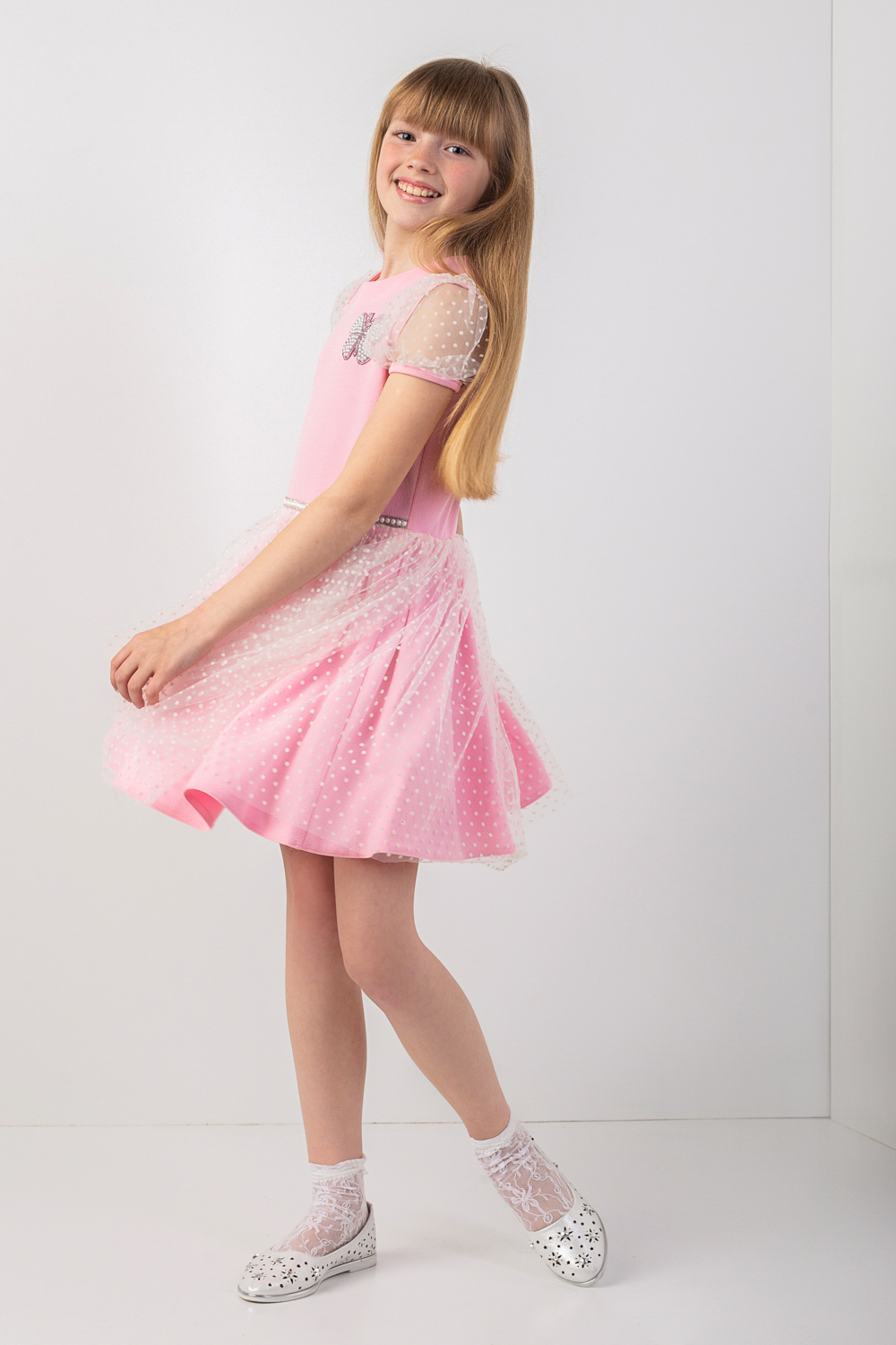 Нежно-розовое платье для девочки